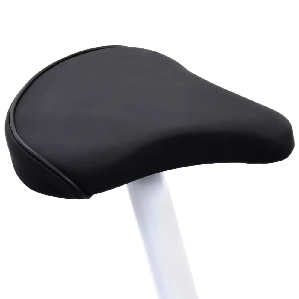 Zwarte fietsstoel van robuuste hometrainer, de fantastische keuze voor thuis sporten