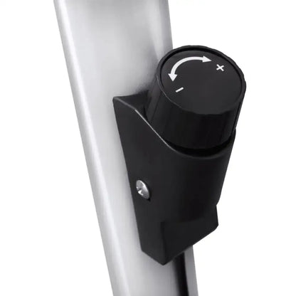 Robuuste fitnessfiets met comfortabel zadel voor thuis sporten, zwarte draaibare knop